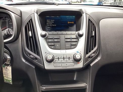 Used 2017 Chevrolet Equinox LT w/ Convenience Package FWD image 15