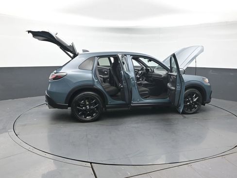 Used 2023 Honda HR-V Sport image 46