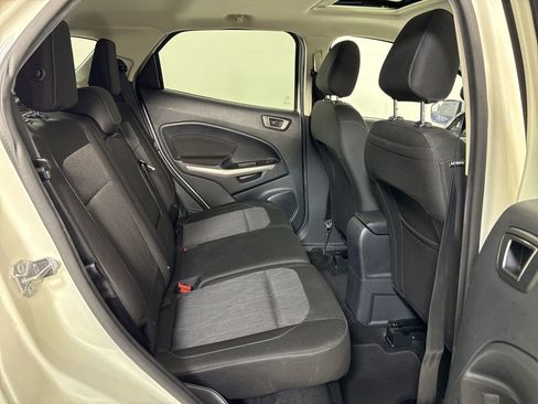 Used 2020 Ford EcoSport SE image 16
