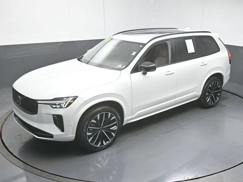 Used 2026 Volvo XC90 B6 Ultra w/ Protection Package Premier AWD/4WD image 46