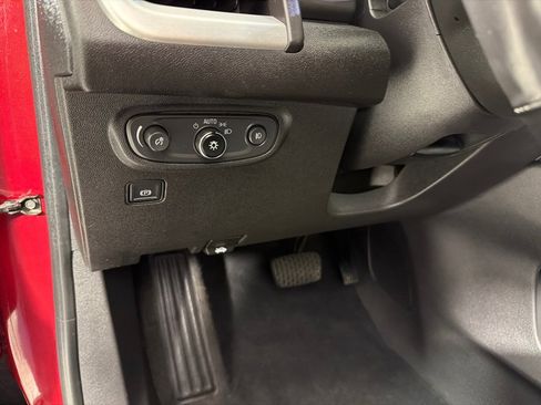 Used 2019 GMC Terrain SLT w/ Preferred Package AWD/4WD image 15