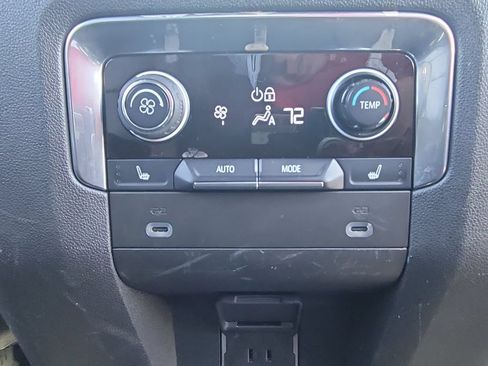 Used 2021 Chevrolet Tahoe High Country w/ Premium Package AWD/4WD image 22