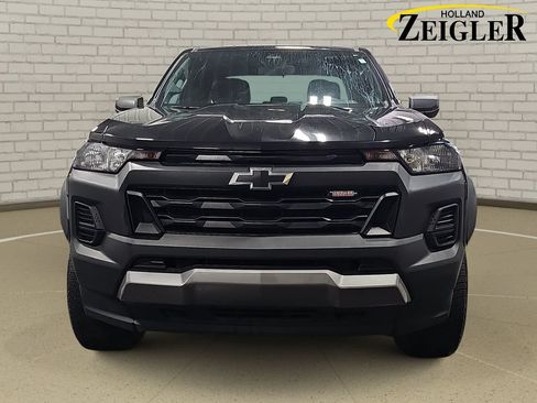 Used 2024 Chevrolet Colorado Trail Boss AWD/4WD image 2