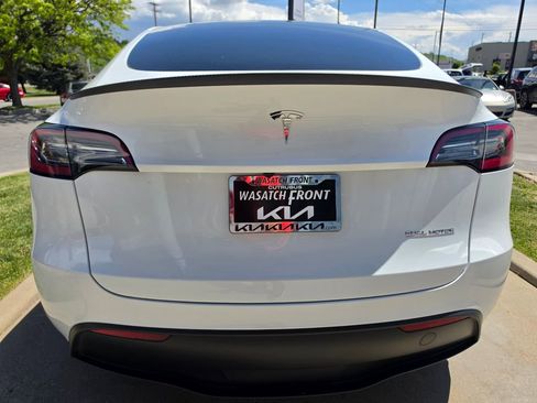 Used 2024 Tesla Model Y Performance AWD/4WD image 6
