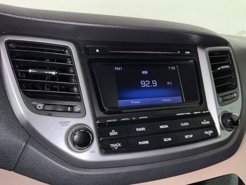 Used 2018 Hyundai Tucson SE FWD image 21