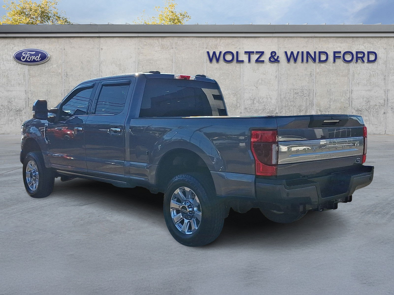 Used 2021 Ford F250 Platinum AWD/4WD image 4