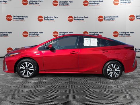 Used 2019 Toyota Prius Prime Premium w/ Carpet Mat Package image 4
