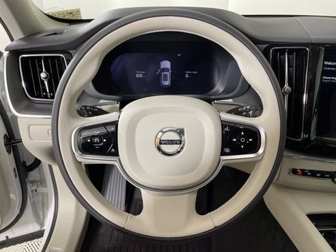 Certified 2025 Volvo XC60 T8 Core w/ Protection Package Premier AWD/4WD image 23