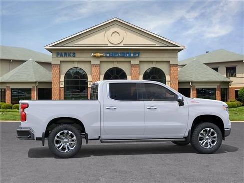 New 2026 Chevrolet Silverado 1500 LTZ w/ LTZ Premium Package AWD/4WD image 6