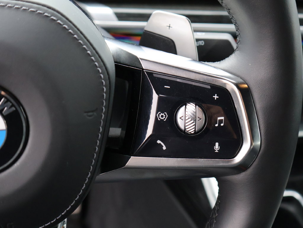 Certified 2026 BMW 740i xDrive AWD/4WD image 34