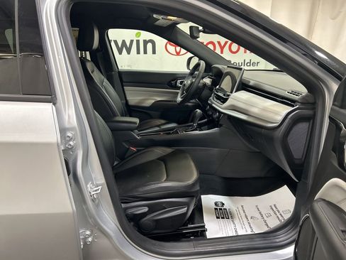 Used 2025 Jeep Compass Limited image 13