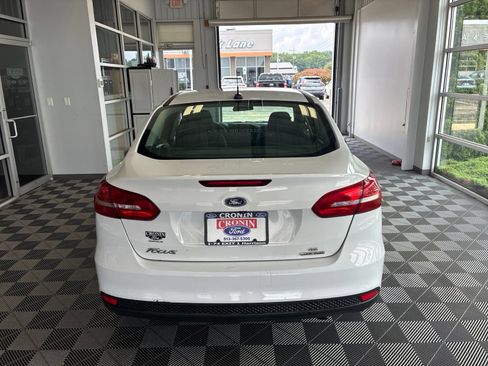 Used 2016 Ford Focus SE FWD image 5