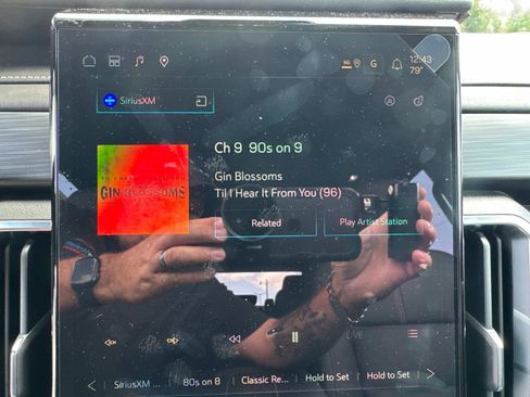 New 2025 GMC Acadia Elevation w/ Elevation Premium Package image 27