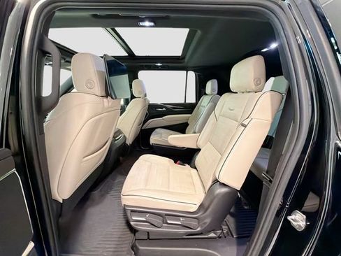 Certified 2024 Cadillac Escalade ESV Sport w/ LPO, ONYX Package AWD/4WD image 22