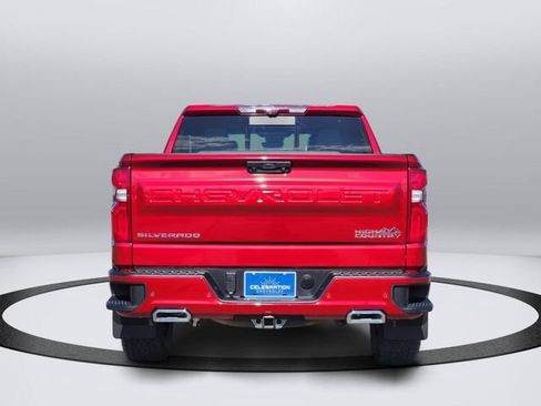 Used 2025 Chevrolet Silverado 1500 High Country w/ Technology Package AWD/4WD image 6