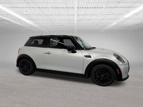 Used 2023 MINI Cooper 2-Door Hardtop FWD image 7