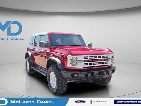 Used 2025 Ford Bronco Heritage Edition AWD/4WD image 1