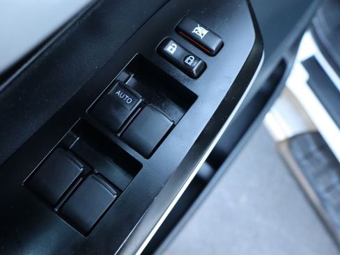 Used 2016 Toyota Tundra SR5 w/ TRD Off Road Package image 27