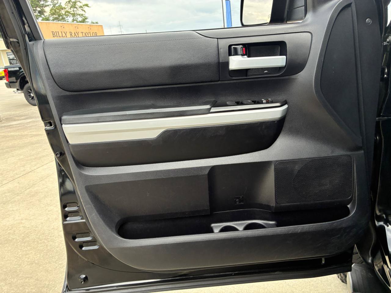 Used 2020 Toyota Tundra SR5 w/ SX Package AWD/4WD image 8