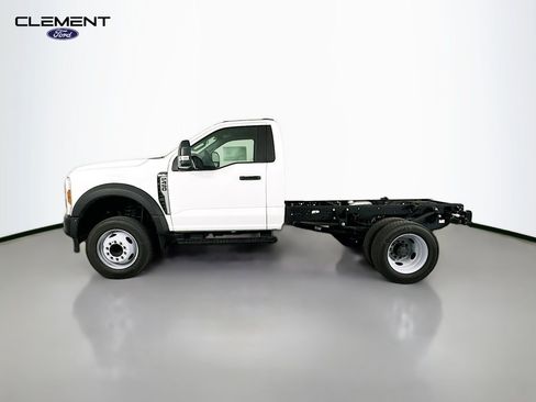 New 2025 Ford F450 XL image 4