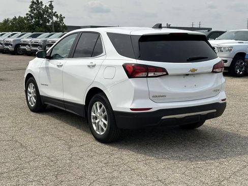 Certified 2024 Chevrolet Equinox LT w/ LPO, Floor Liner Package FWD image 5