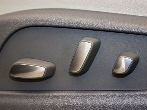 Used 2022 Cadillac XT6 Premium Luxury image 25