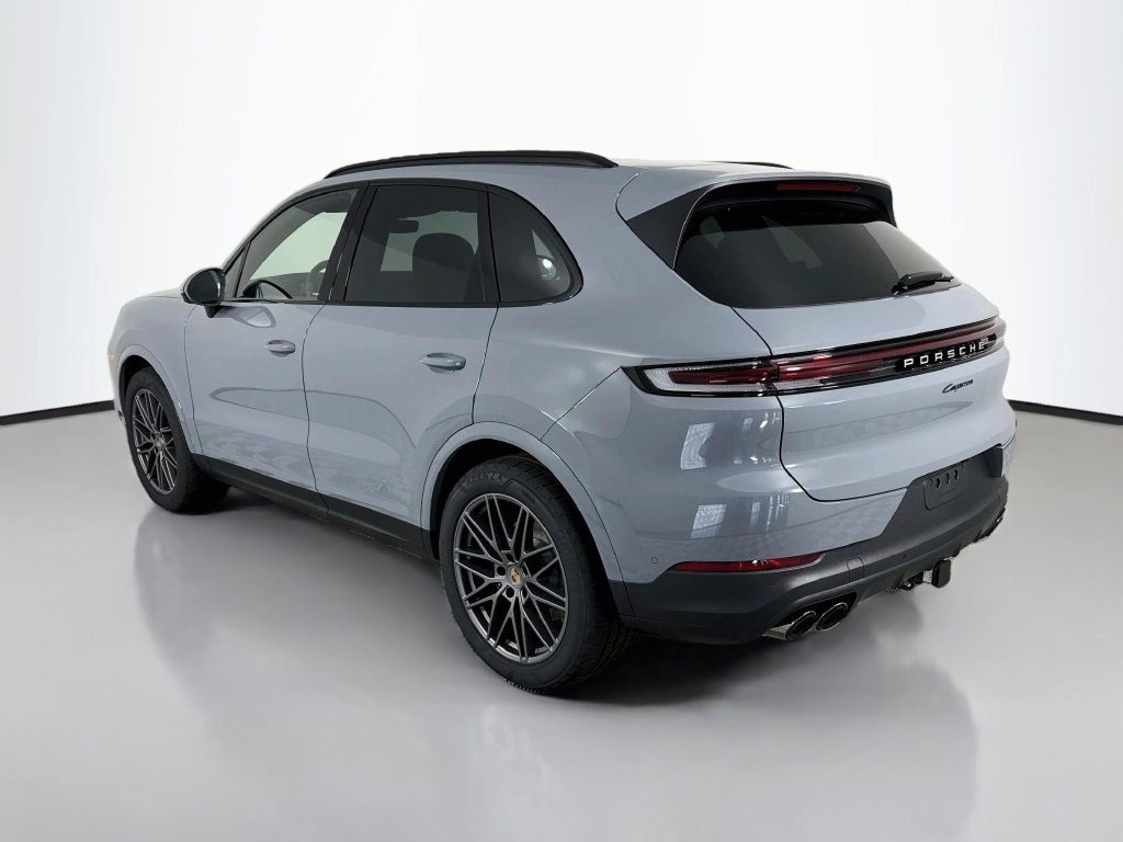 Certified 2026 Porsche Cayenne AWD/4WD image 3