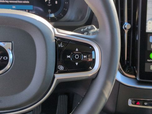 Used 2025 Volvo XC90 B5 Ultra w/ Protection Package Premier image 20