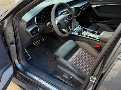 Used 2024 Audi RS 6 performance image 7