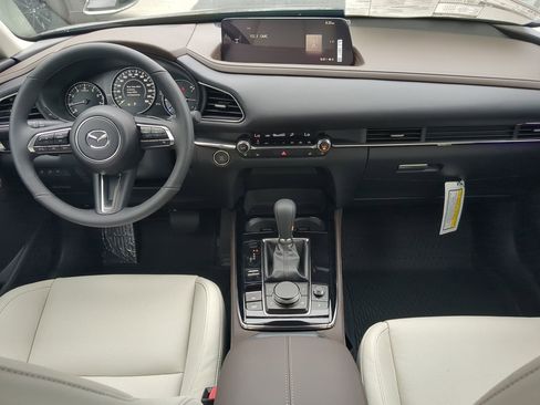 Certified 2025 MAZDA CX-30 2.5 Turbo w/ Premium Package image 14