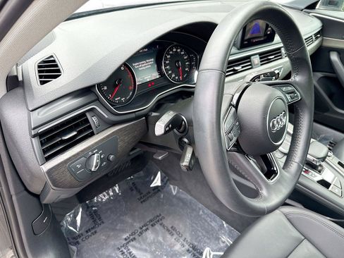 Used 2019 Audi A4 2.0T Premium w/ Convenience Package FWD image 9