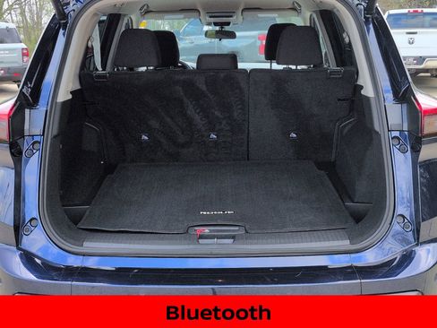 Certified 2025 Nissan Rogue SV AWD/4WD image 9