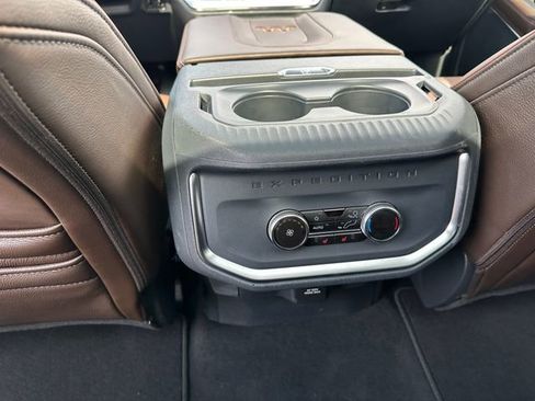 Used 2025 Ford Expedition King Ranch image 26