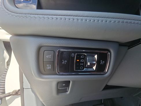 Used 2023 Lincoln Nautilus Reserve w/ Equipment Group 201A AWD/4WD image 26