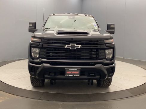 Used 2024 Chevrolet Silverado 2500 Custom w/ Custom Value Package AWD/4WD image 8