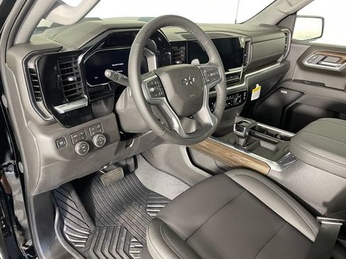 New 2026 Chevrolet Silverado 1500 LT Trail Boss w/ LT Trail Boss Premium Package AWD/4WD image 3