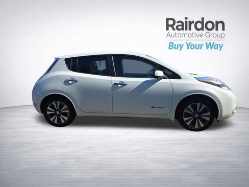 Used 2016 Nissan Leaf SV FWD image 8
