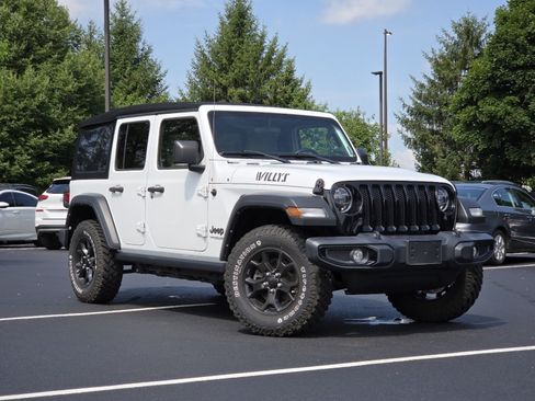 Used 2022 Jeep Wrangler Unlimited Sport AWD/4WD image 2