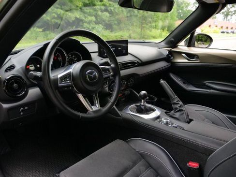 Used 2024 MAZDA MX-5 Miata RF Club w/ Weather Package RWD image 2