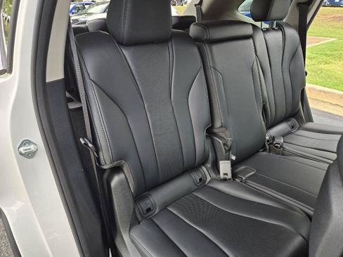 Used 2023 Acura MDX FWD w/ Technology Package image 16