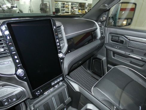 New 2026 RAM 2500 Limited image 12