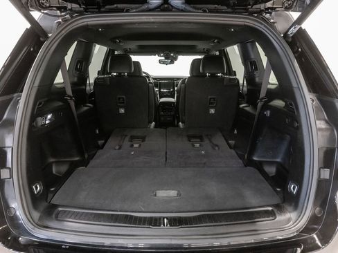 Certified 2024 Jeep Grand Cherokee L Altitude AWD/4WD image 31