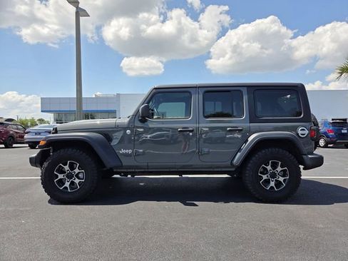 Used 2019 Jeep Wrangler Unlimited Sport image 3