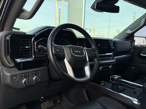 Used 2024 GMC Sierra 1500 SLT w/ SLT Premium Plus Package image 11