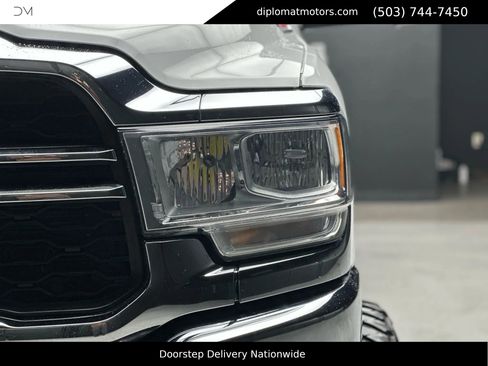 Used 2019 RAM 3500 Tradesman image 12