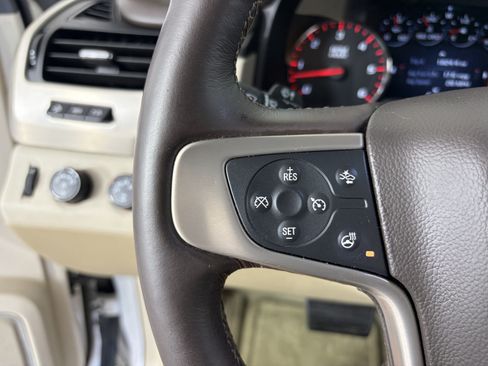 Used 2016 GMC Yukon Denali w/ Open Road Package AWD/4WD image 18