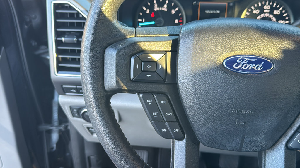 Used 2020 Ford F150 XLT w/ Equipment Group 302A Luxury AWD/4WD image 19