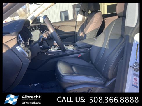 Used 2023 Audi Q8 Premium Plus w/ Premium Plus Package image 10