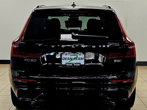 New 2026 Volvo XC60 B5 Ultra w/ Protection Package Premier image 9