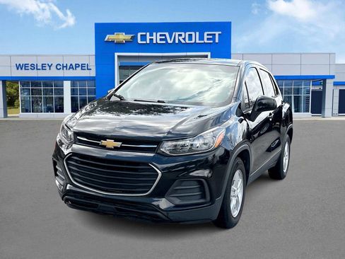 Used 2020 Chevrolet Trax LS w/ Tint and Cruise Package image 1